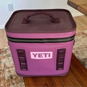 Yeti flip hopper 12